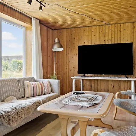 2 Bedroom In Prázdninový dům *